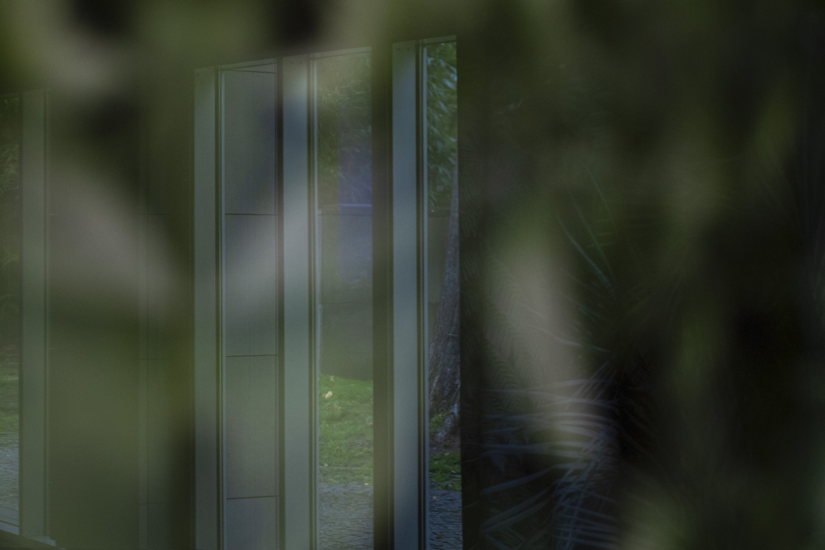 2022-abstrakttropik-curtain-08